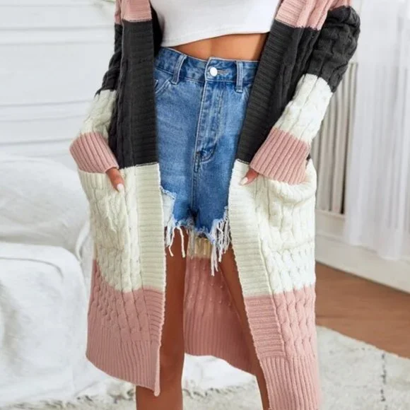 Colorblock Double Pocket Cable Knit Cardigan - Picture 5 of 5